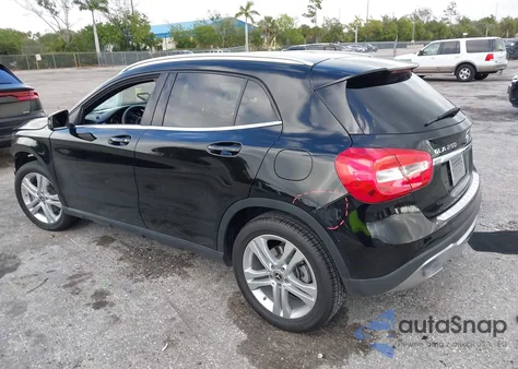 2018 Mercedes-Benz Gla 250 z USA, uszkodzony, nr VIN WDCTG4EB4JJ410574